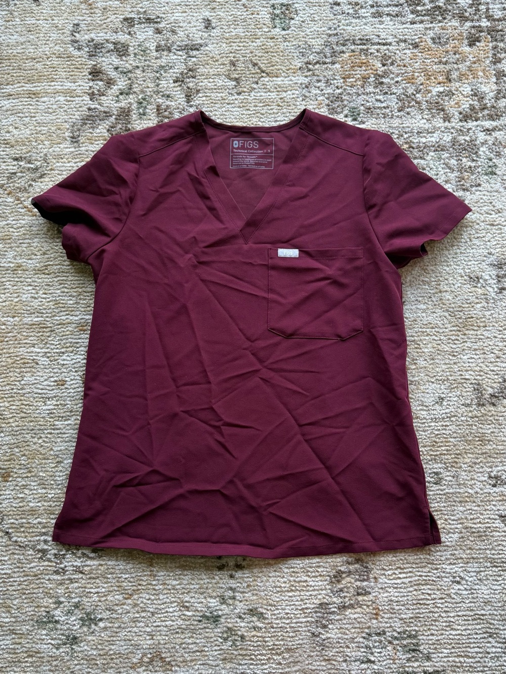 FIGS Women's V-Neck Scrub Top in Burgundy - S
